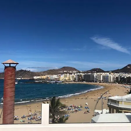 Beachfront Rooftop In Canteras *